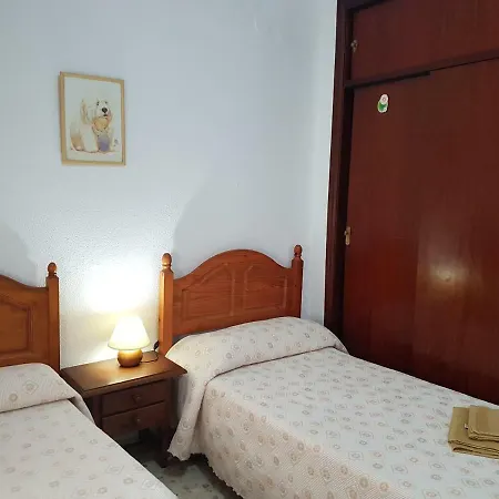 Playa La Caleta Barrio La Vina Parking Gratis *